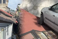 پرتاب شدن یک خودرو به سقف خانه ای در کوجاالی