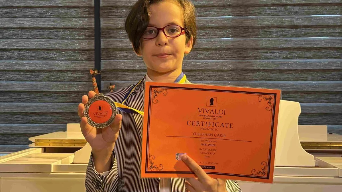 یوسفهان ۱۰ ساله دیپلم موسیقی گرفت