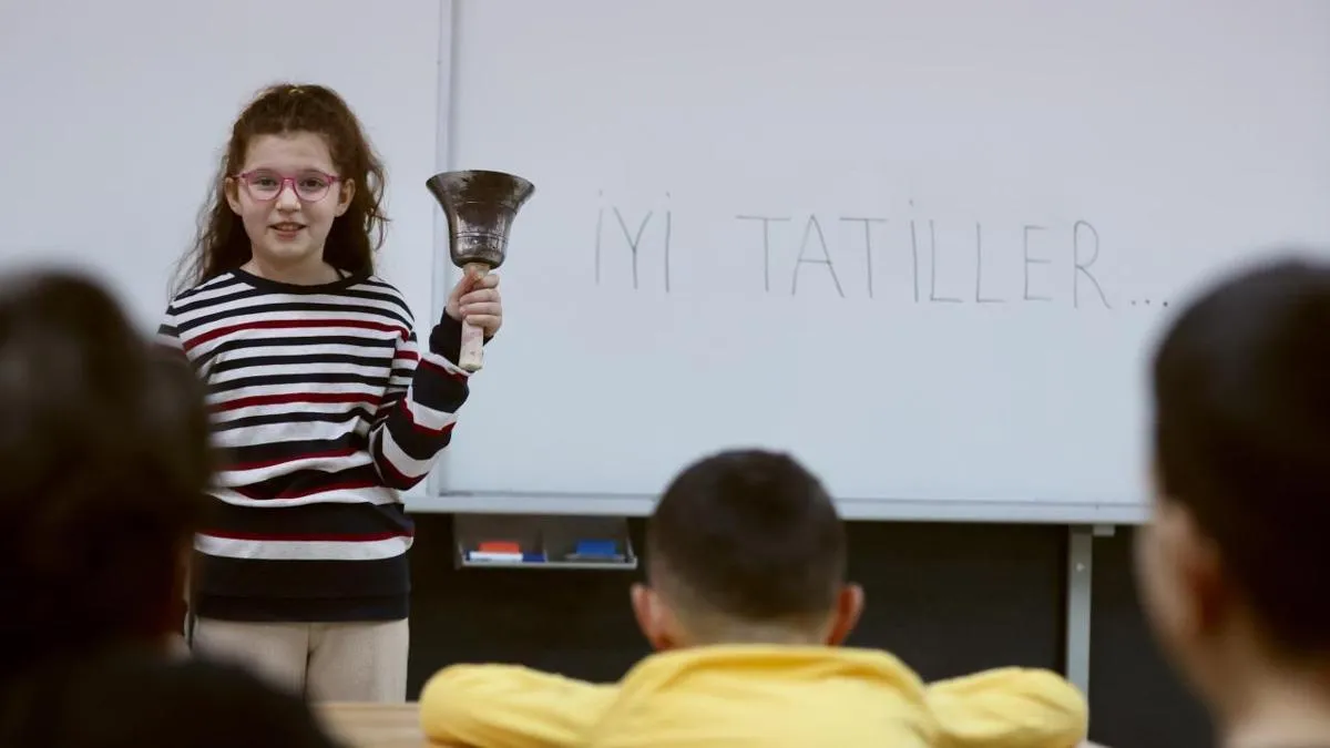 وزیر آموزش ملی ترکیه از احتمال حذف تعطیلات میان‌ترم از سال آینده خبرداد