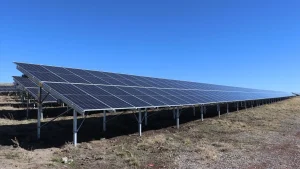 ۸ نیروگاه خورشیدی با حمایت دولتی راه‌اندازی شد