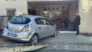 ورود خودرو به نانوایی در ادرنه