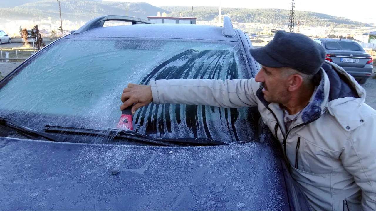 دمای هوا در کارس به منفی ۱۰ درجه رسید 1 دمای هوا در کارس به منفی ۱۰ درجه رسید