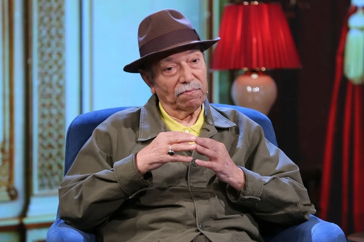 آواز خواندن علی نصیریان در ۸۹ سالگی