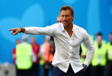 اقدام جالب سرمربی فرانسوی با شنیدن صدای اذان