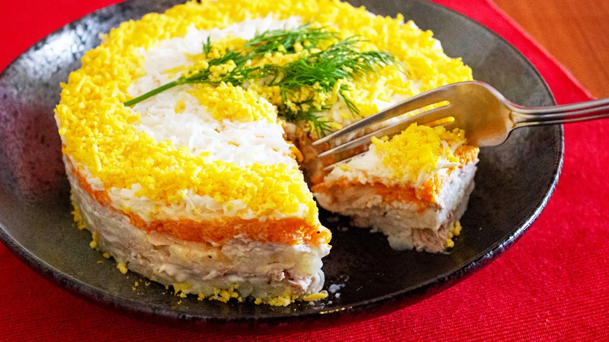 سالاد روسی میموزا