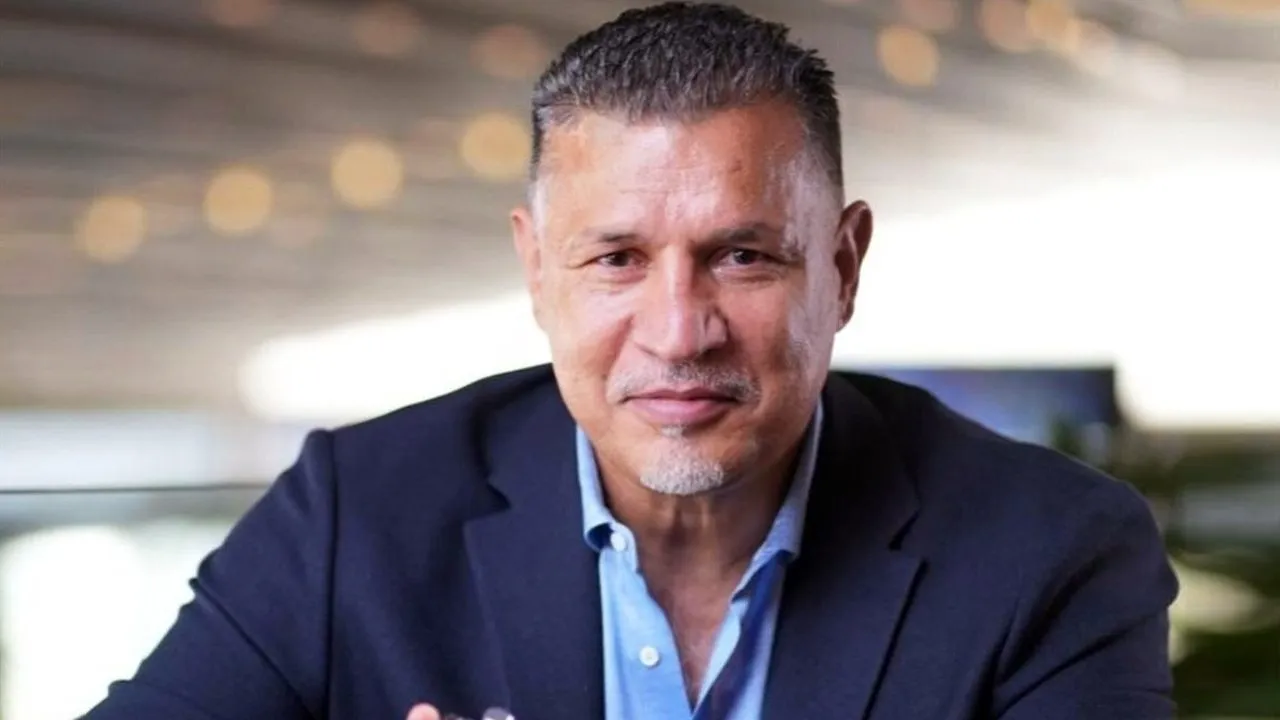 عکس جنجالی علی دایی و ساسی مانکن1