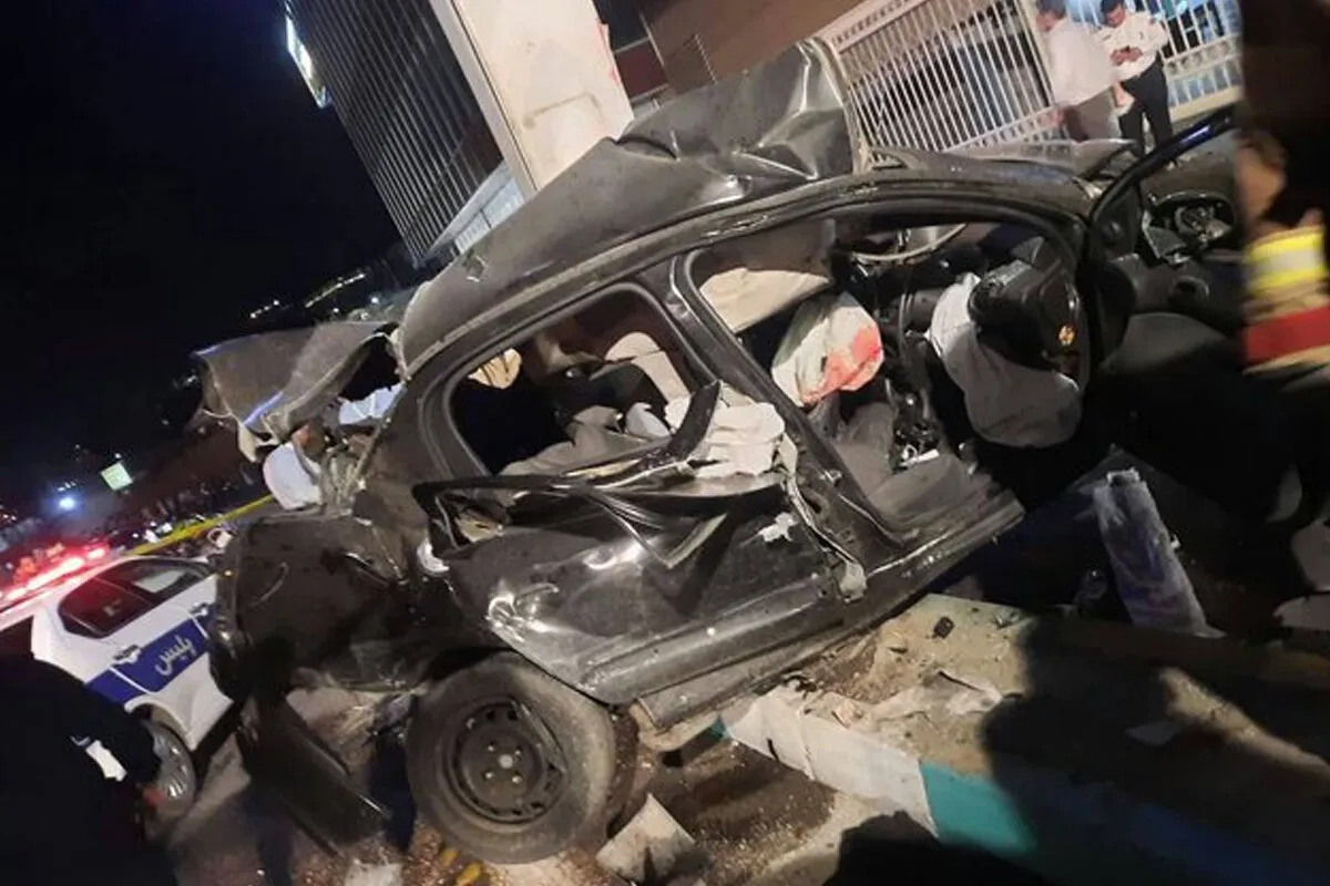 کنده شدن عجیب موتور پژو ۲۰۶ در یک تصادف