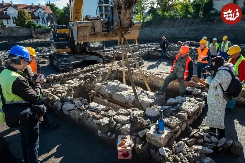 یک «تابوت رومی» بعد از 1700 سال باز شد (+عکس) 5 یک تابوت رومی بعد از 1700 سال باز شد4