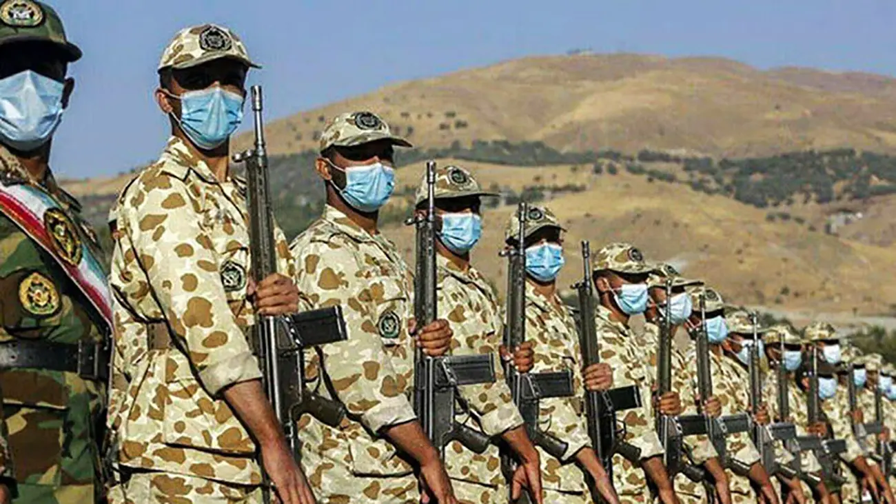 غافلگیری عاشقانه سربازان یک پادگان (فیلم) 1 1 115