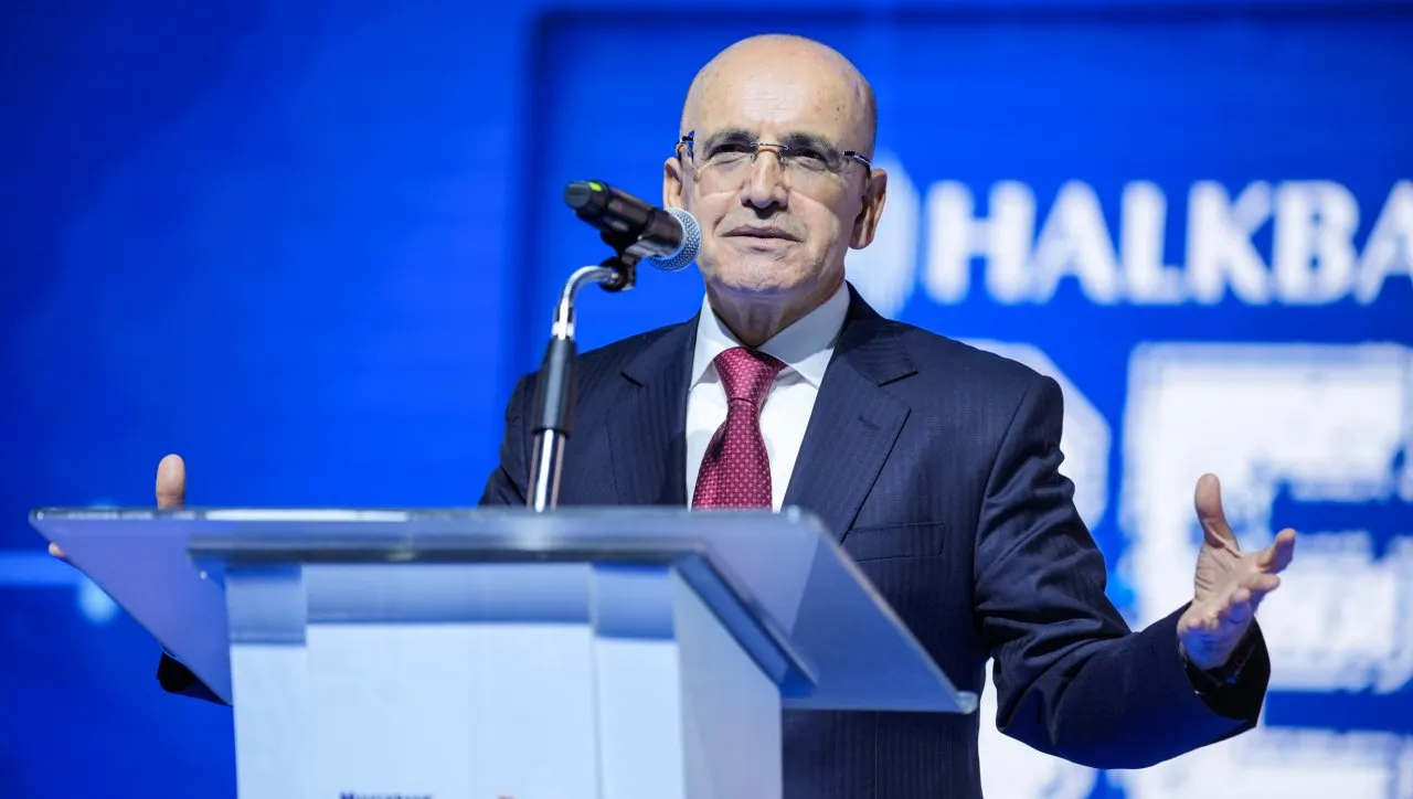 وزیر خزانهداری و دارایی ترکیه: تورم کاهش یافته و همچنان پایین خواهد آمد