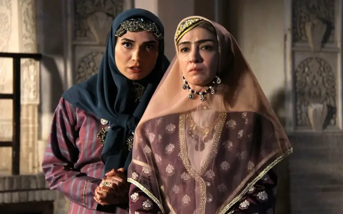 بانوی عمارت