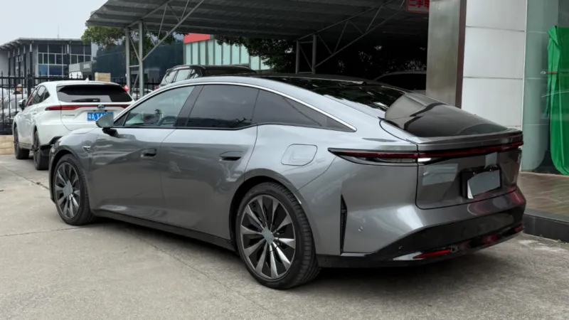 تویوتا bZ7 مدل 2026؛ تویوتا سدان الکتریکی جدید (+عکس) 6 تویوتا bZ74