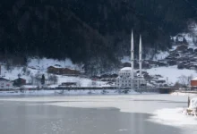 یخ‌بندان اوزون‌گُل در ترابزون؛ دریاچه‌ای که به تابلوی زمستانی تبدیل شد