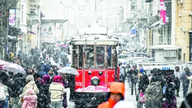 برف و باران در راه استانبول