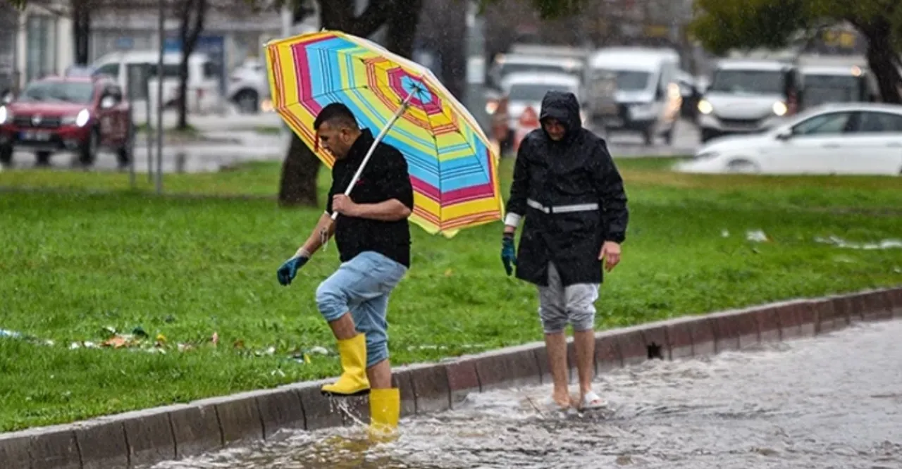 بارشهای سیلآسا زندگی را در ترکی